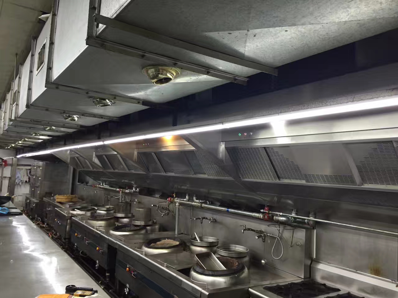 和园景逸大酒店中餐厨房